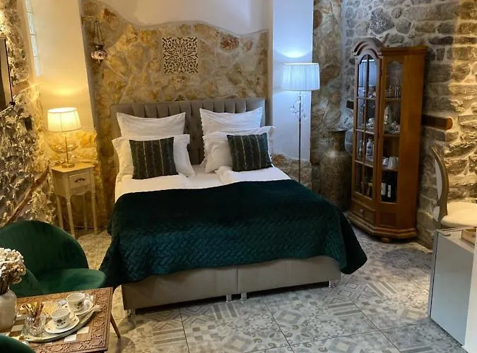 Aurelia Old Town Cavala